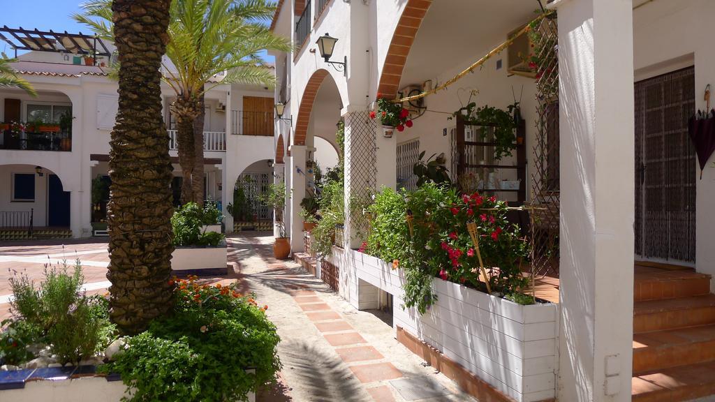 Mini Apartamento Port Aiguadolc Ситжес Екстериор снимка