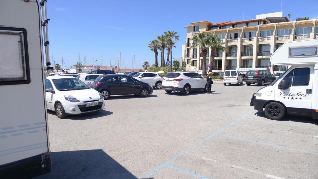 Mini Apartamento Port Aiguadolc Ситжес Екстериор снимка